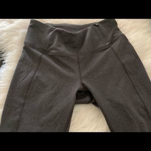 CALIA by Carrie Underwood capri legging small